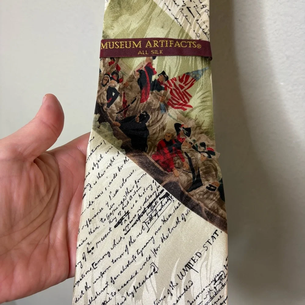 NWT Museum Artifacts Tie Depicting the Washington Crossing - Picture 3 of 5
